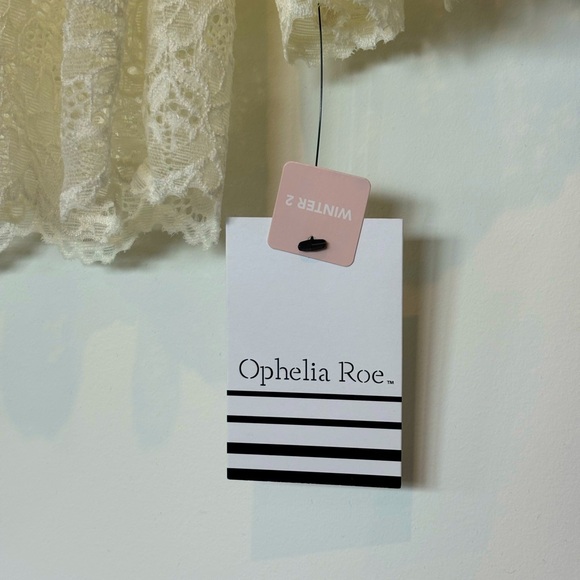 Ophelia Roe Ivory/ Lace/ Mock Neck Top - Small - Picture 9 of 9